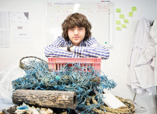 23-летний нидерландец спасает океан от мусора